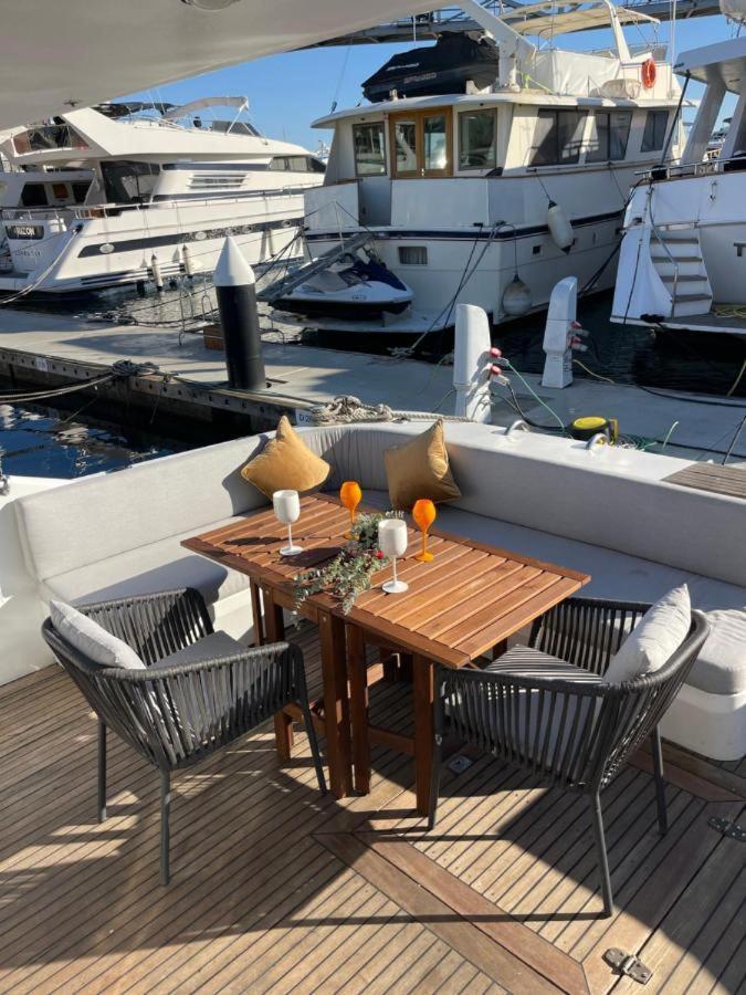 Yate Hotel Stv Barselona Dış mekan fotoğraf